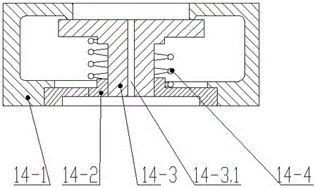 A pressurized high-level fuel tank with small oil supply pressure loss