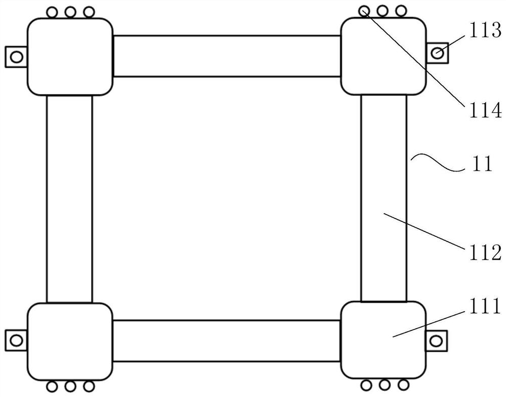 A deep-water floating multifunctional dry tree semi-submersible platform and its offshore installation method