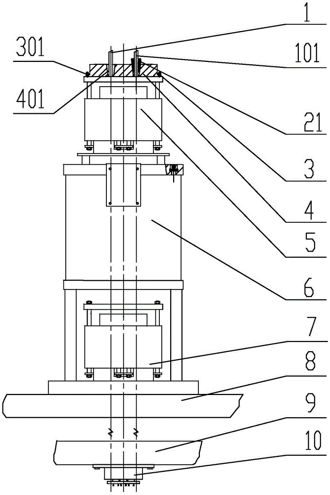 Lifting jack with lifting pre-tightening device and method for lifting jack for pre-tightening lifting steel strands