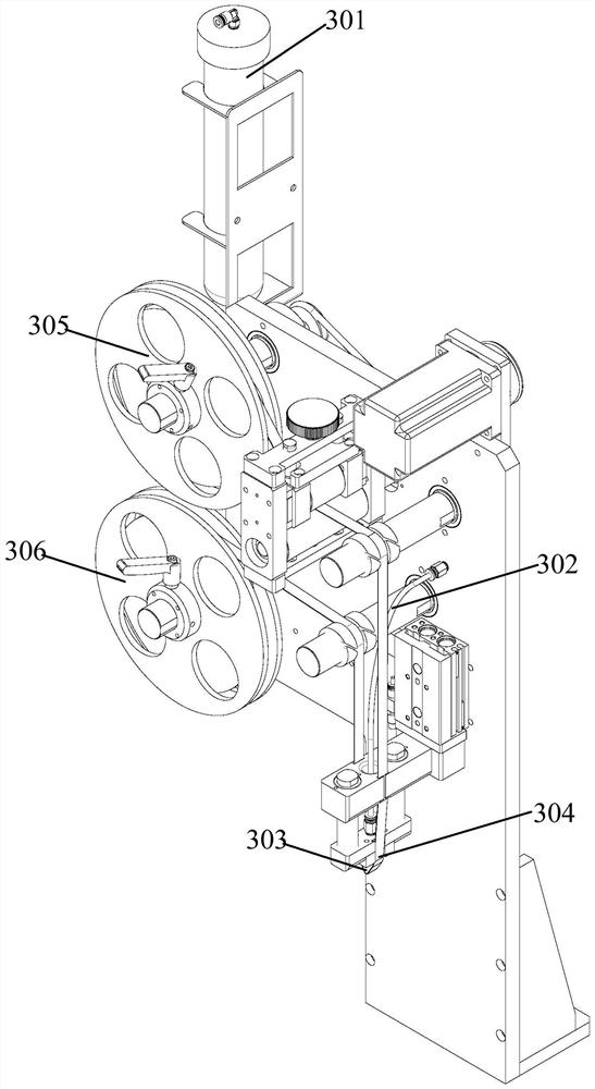 Cleaning and assembling system, control method and control assembly of cleaning and assembling system, medium and equipment