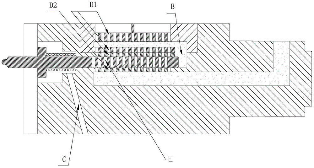 Glue spraying device and glue spraying method