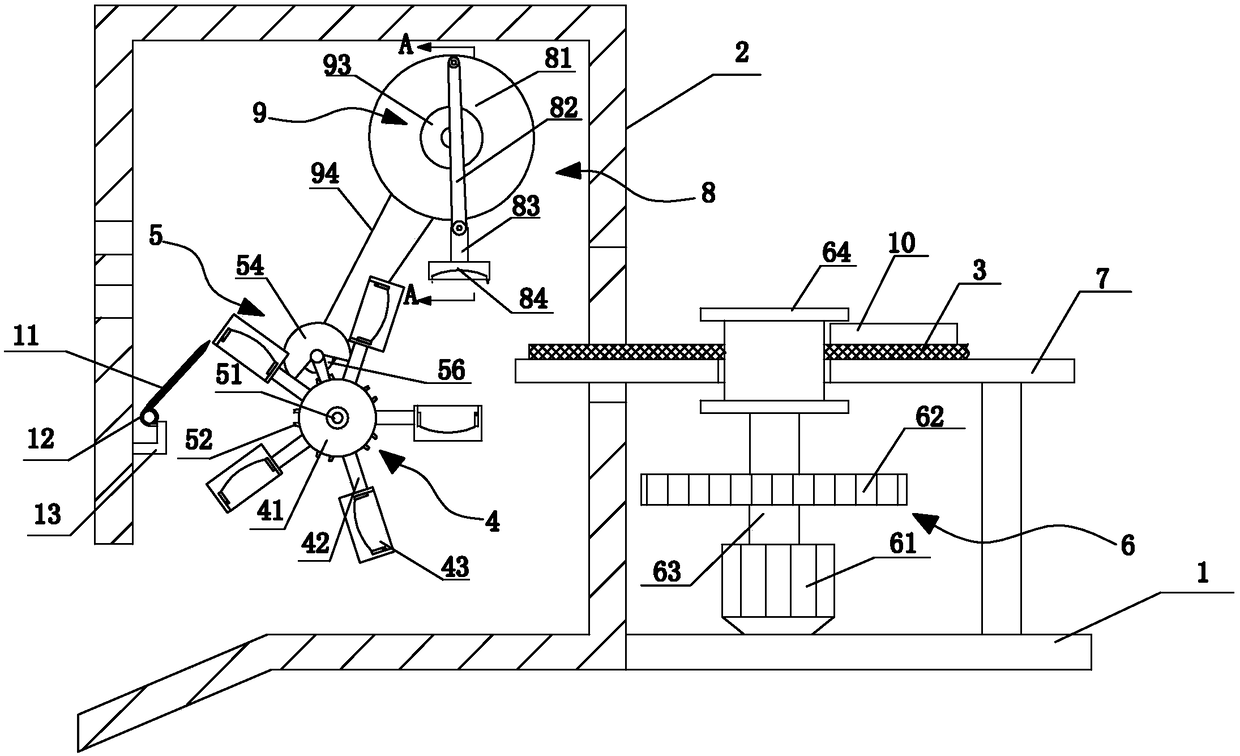 Continuous forming and cutting device for candy production