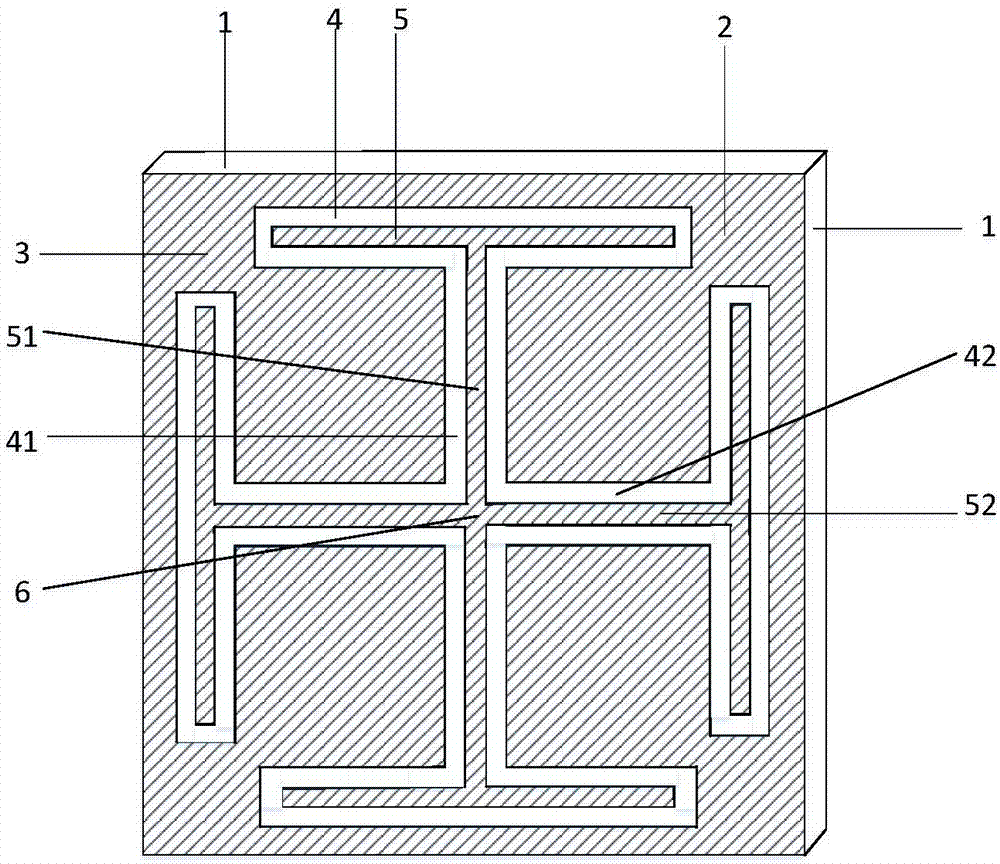 Fractal technology-based chipless RFID (radio frequency identification) tag and RCS (radar cross section) amplitude coding method thereof