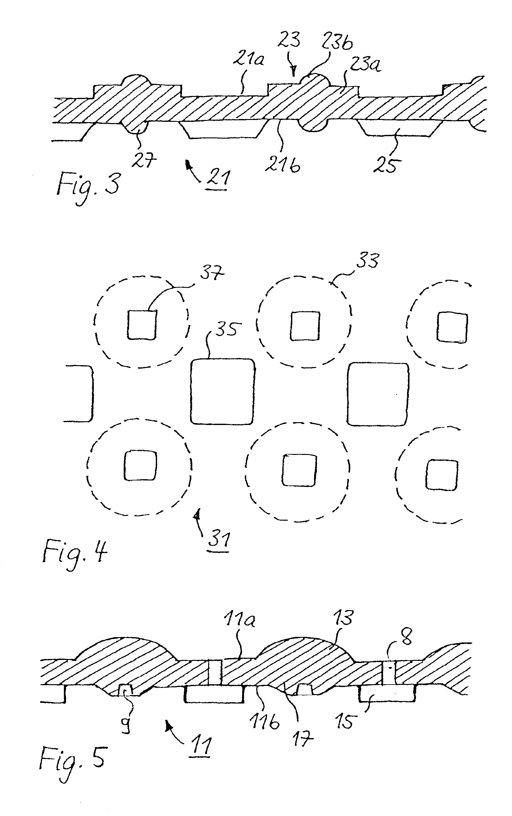 Floor covering of an elastically deformable material