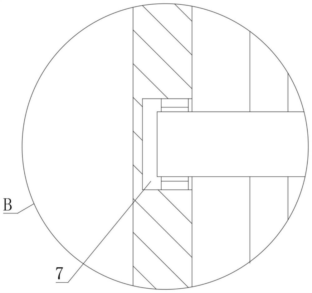 Separation device for solid waste in industrial wastewater