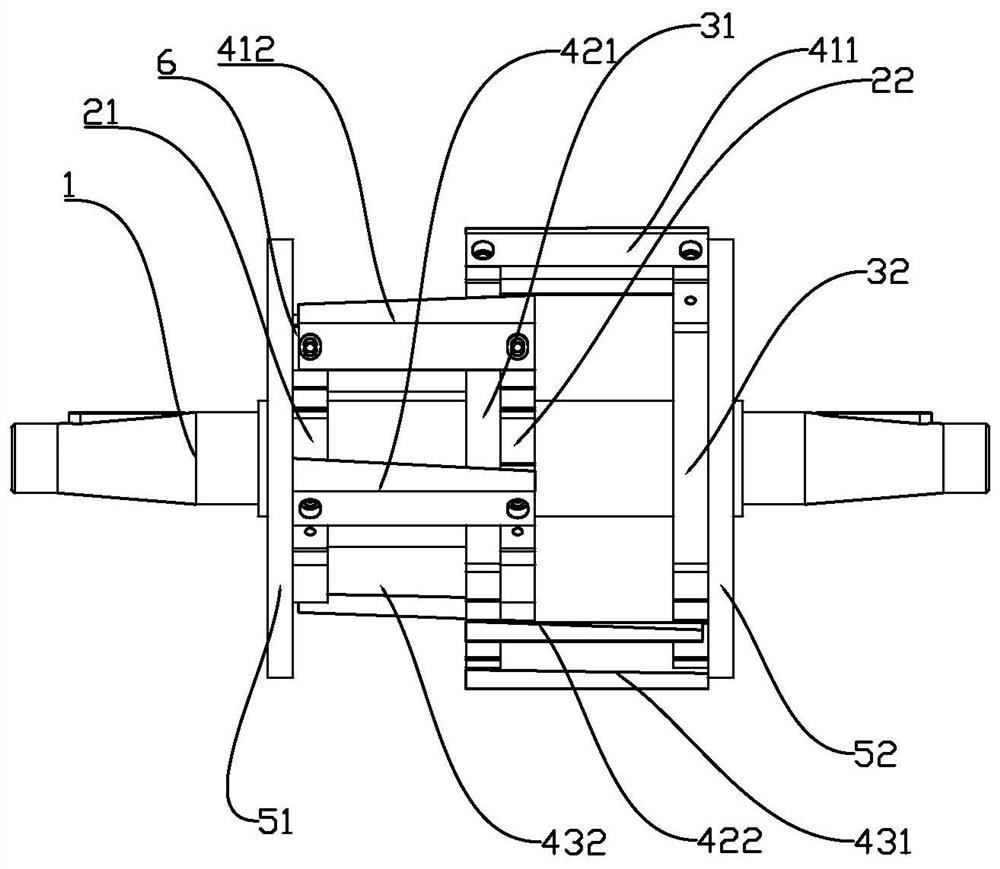 Efficient cutter shaft applied to film crusher and crusher with efficient cutter shaft