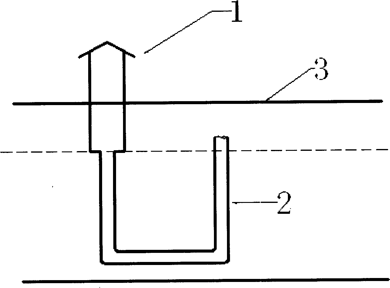 Solid matter self-guiding intermittent exhausting and upper drainage water pipe anti-freezing solar water heater