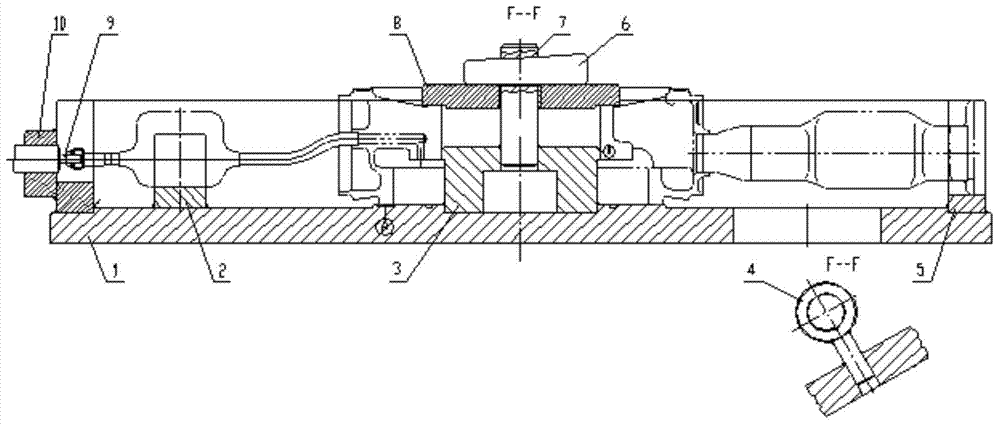 Cantilever and radials type titanium alloy casing deformation control method and device