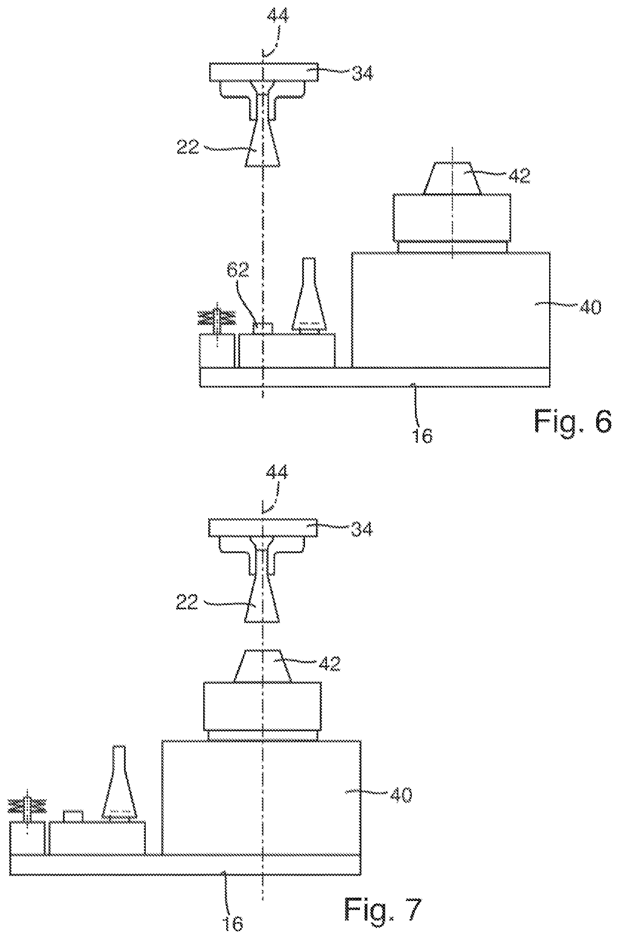 Selective soldering system for selective wave soldering of circuit boards comprising gripping unit for exchanging solder nozzles