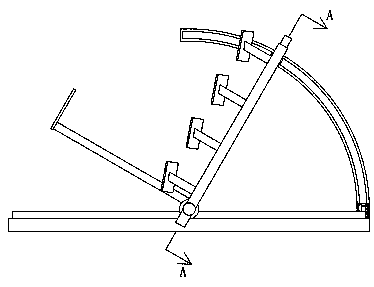 Solar energy gathering device and method for determining inclination angle of mounting slope of mounting base assembly