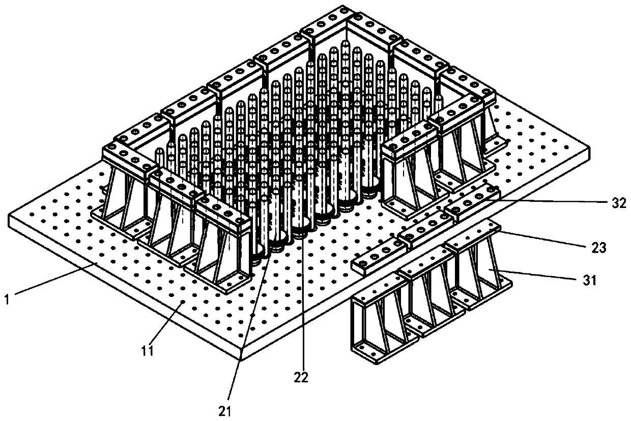 Flexible clamping device for single-point incremental forming of sheet metal and forming method