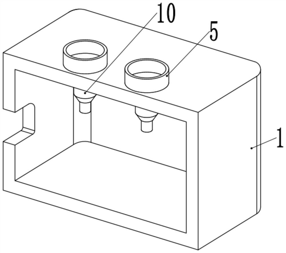 Feeding and proportioning device for infant milk powder preparation