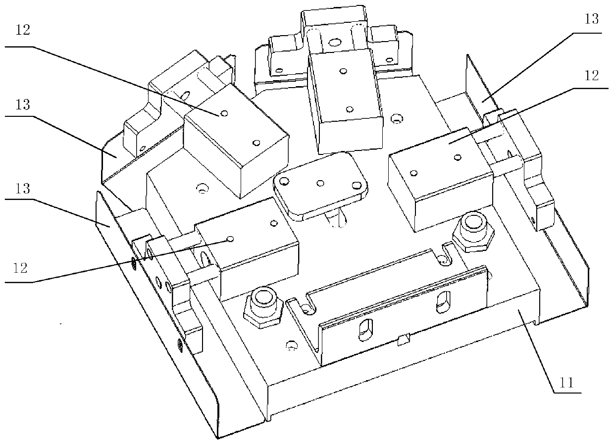 Patch pocket sewing machine and patch pocket die