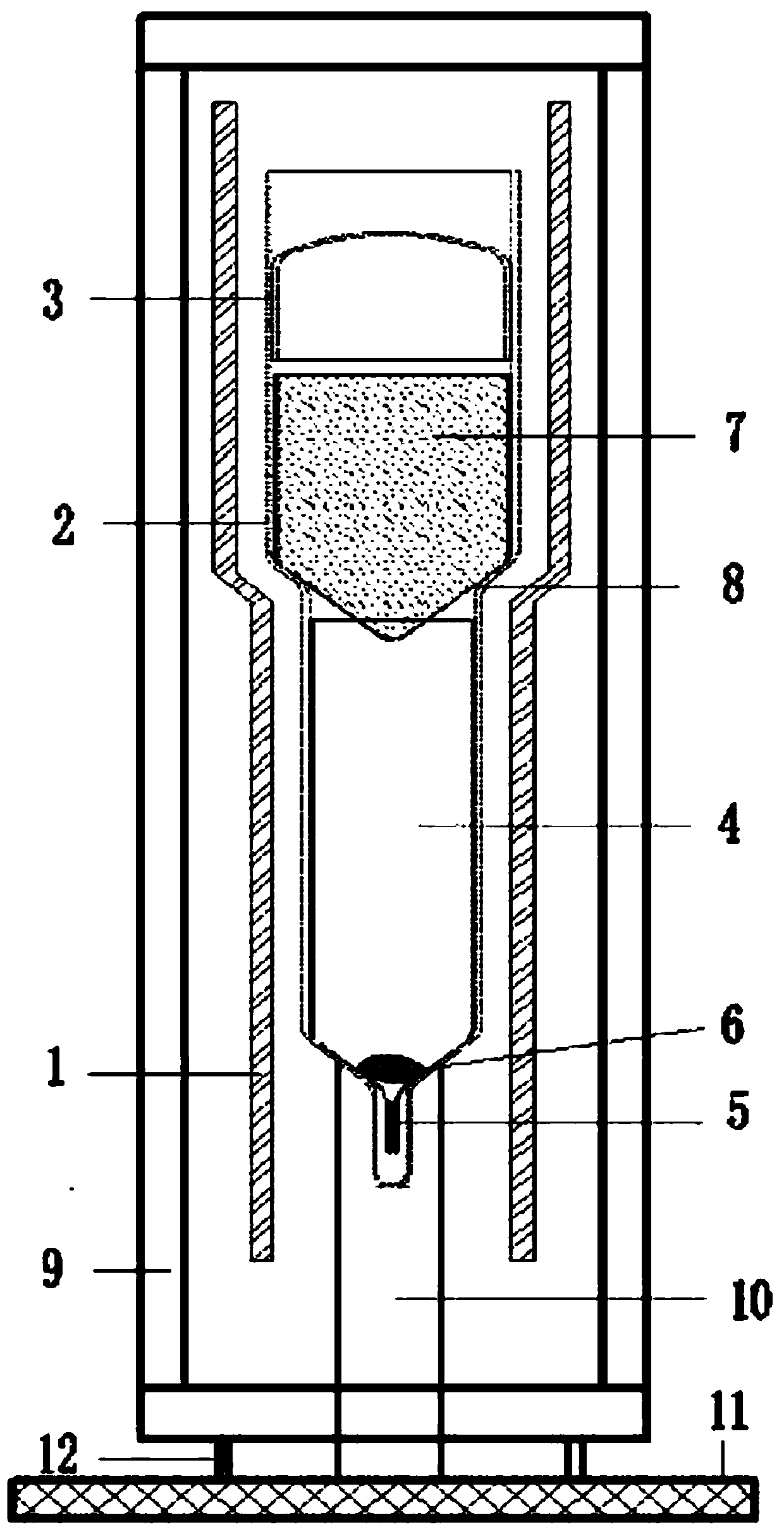 A device and method for preparing gallium arsenide crystal by vgf method