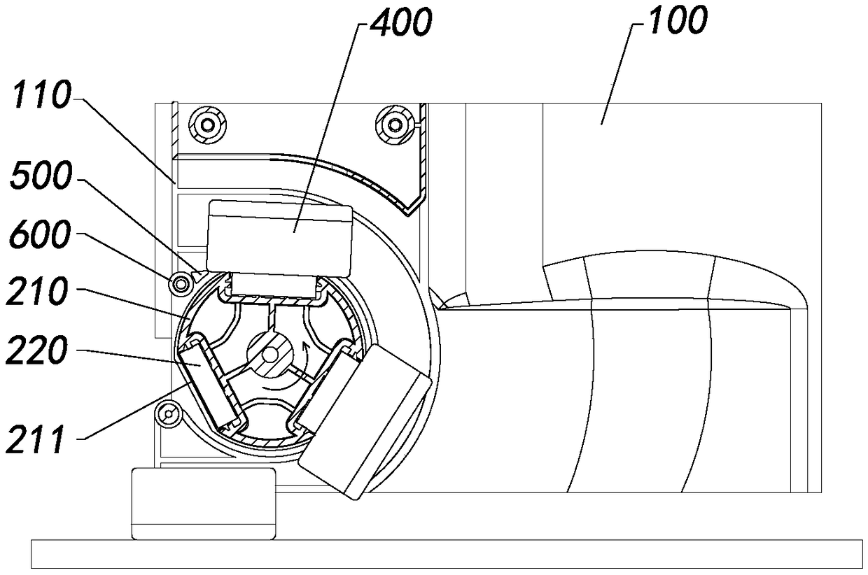 Tile conveying device for automatic mahjong machine and automatic mahjong machine