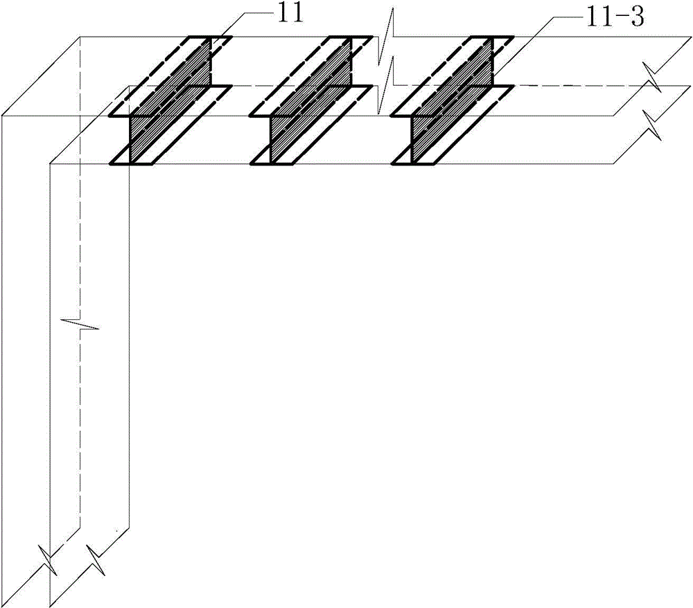 Advancing waterstop sedimentation post-cast strip of foundation slab