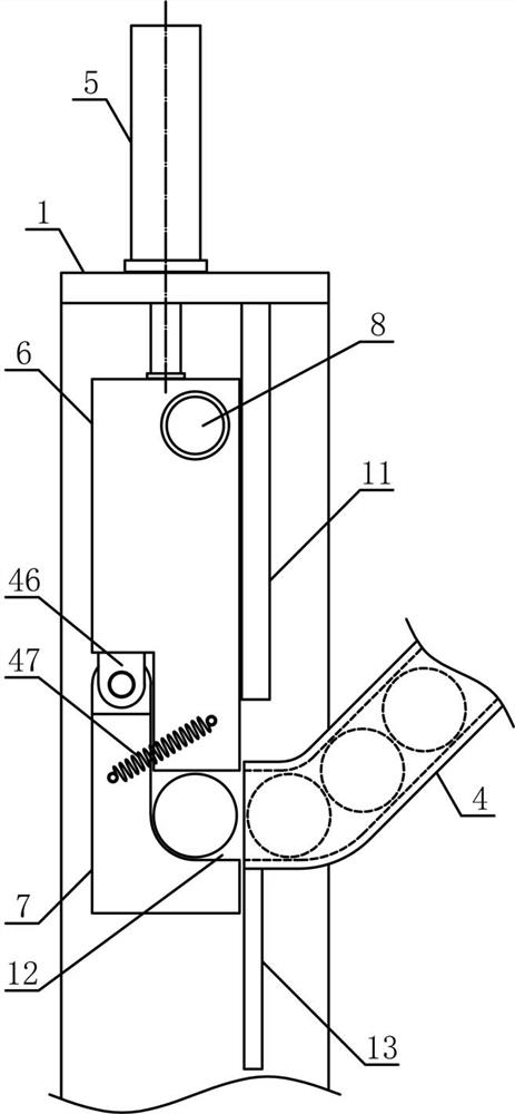 Pipe fitting continuous conveying device