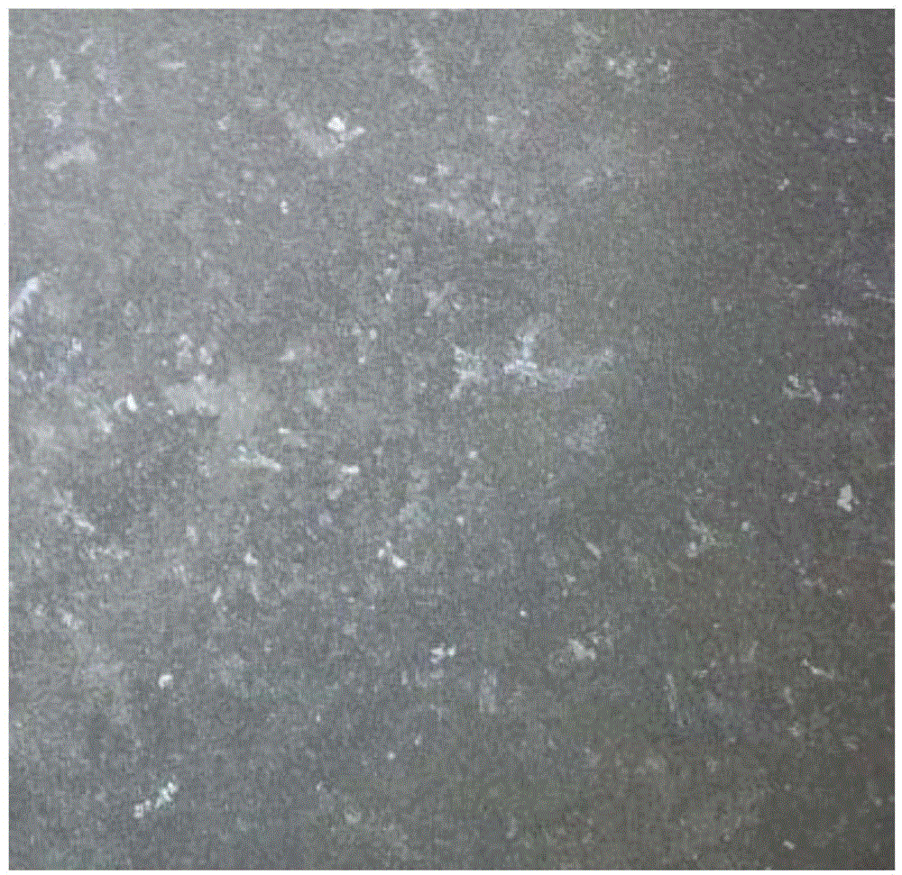 Loading method of high-efficiency crucible for producing polycrystalline silicon