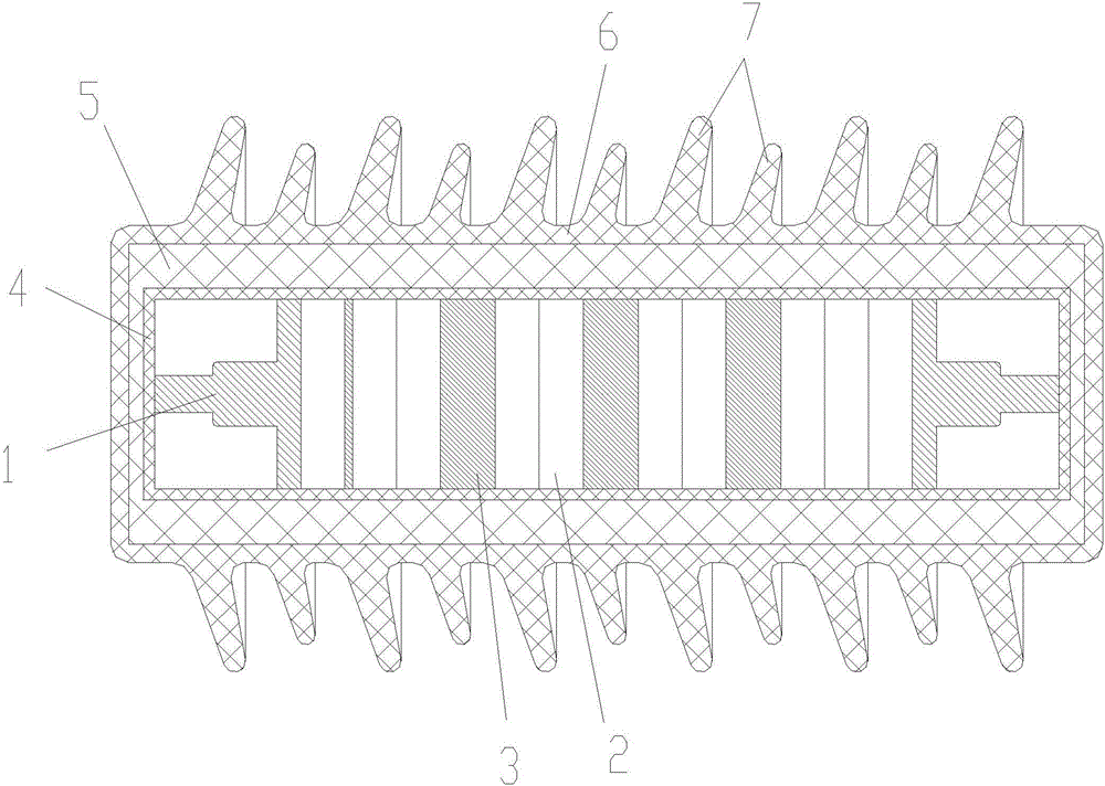 Composite jacketed metal oxide arrester with filling structure and processing method thereof