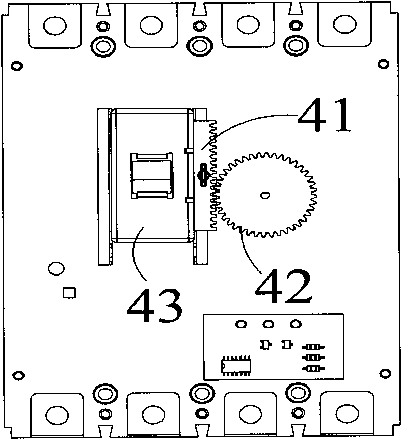 Intelligent circuit breaker with automatic switching-in control unit