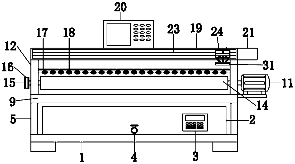 Ultrasonic flaw detection device and flaw detection method thereof