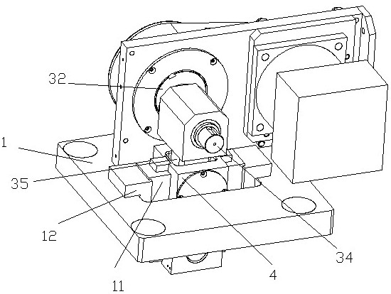 Punching device with positioning and guiding structure