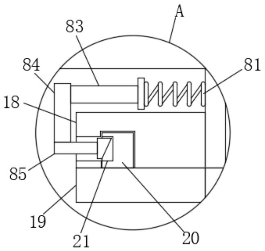 Spraying device with coating recovery structure