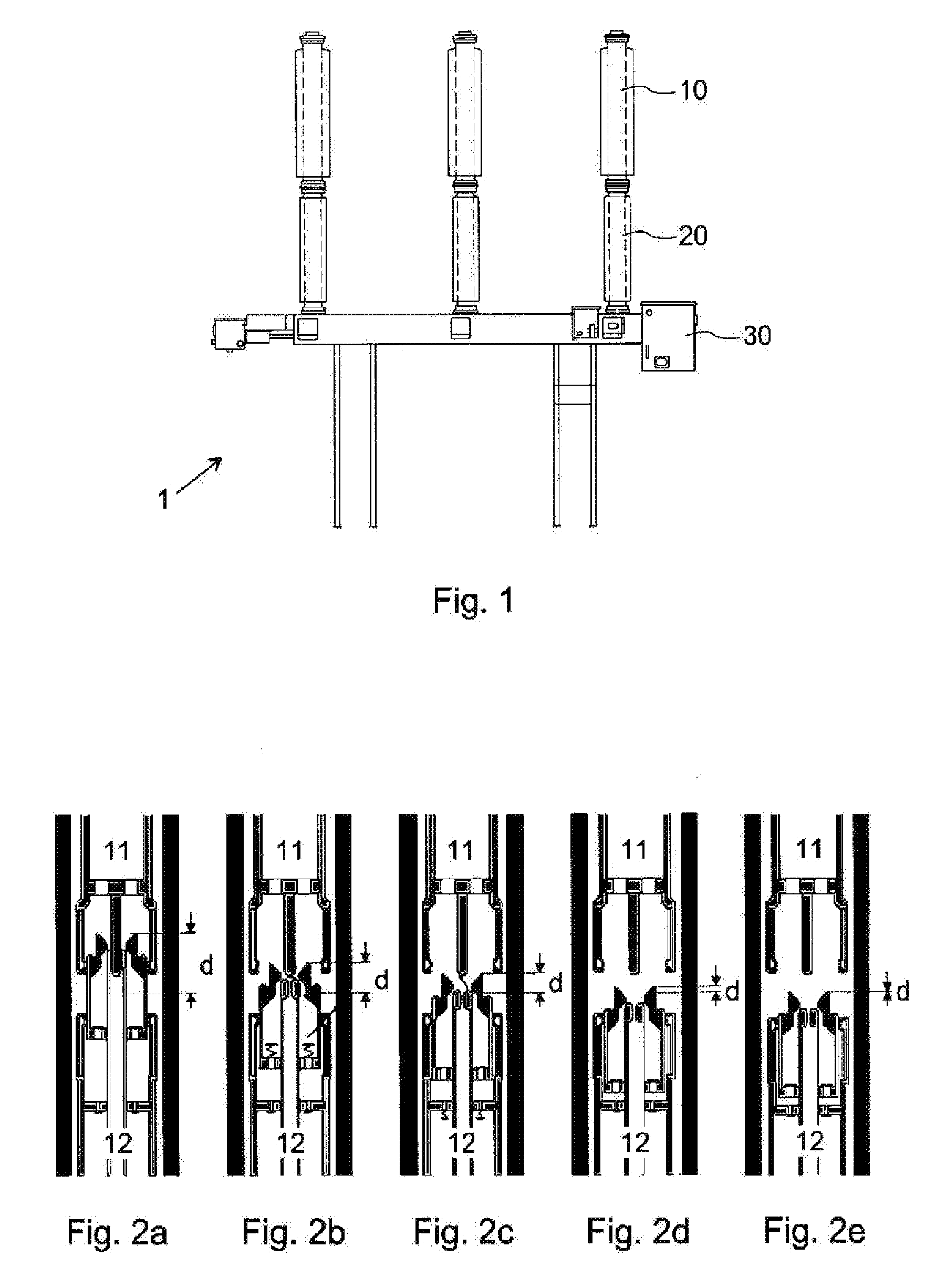 High-Voltage Disconnecting Circuit Breaker And Method Of Operating The Same