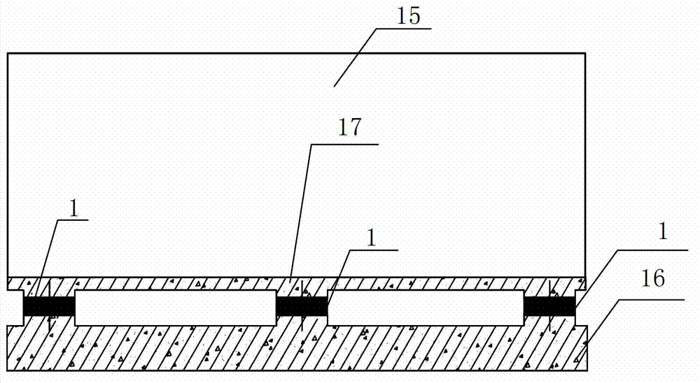 Earthquake-isolation energy dissipator for ultra-high-voltage converter transformer