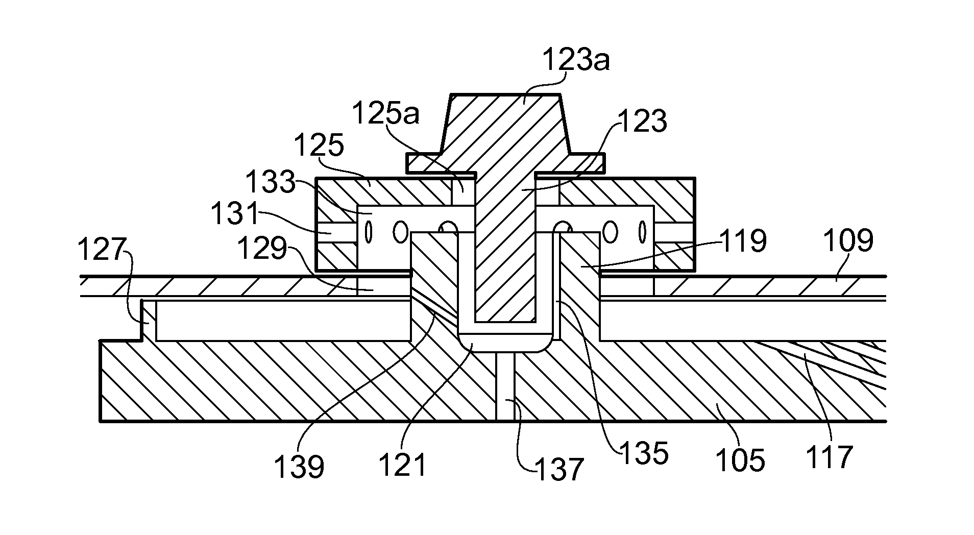 Combustor tile mounting arrangement