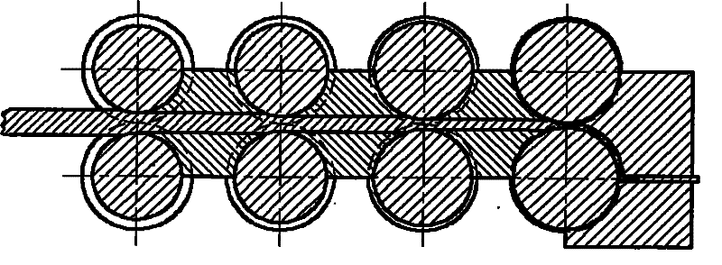 Metal material large-strain processing method based on multi-pair wheel rolling and equal channel corner extrusion