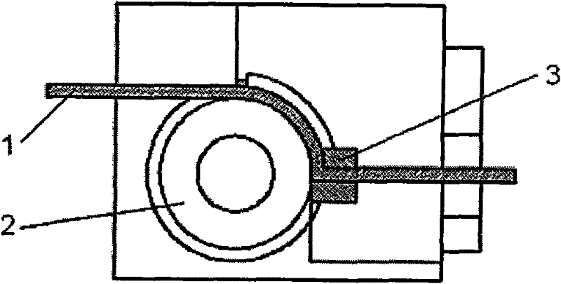 Metal material large-strain processing method based on multi-pair wheel rolling and equal channel corner extrusion