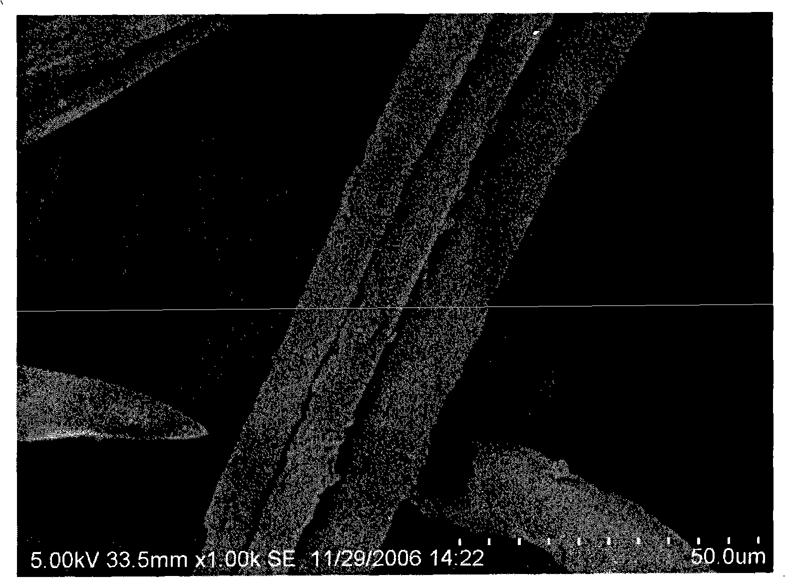 Method for preparing monosaccharide by using raw material containing cellulose