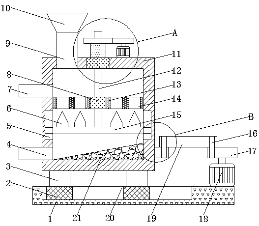 Solid separation device facilitating adjusting of size of filter net