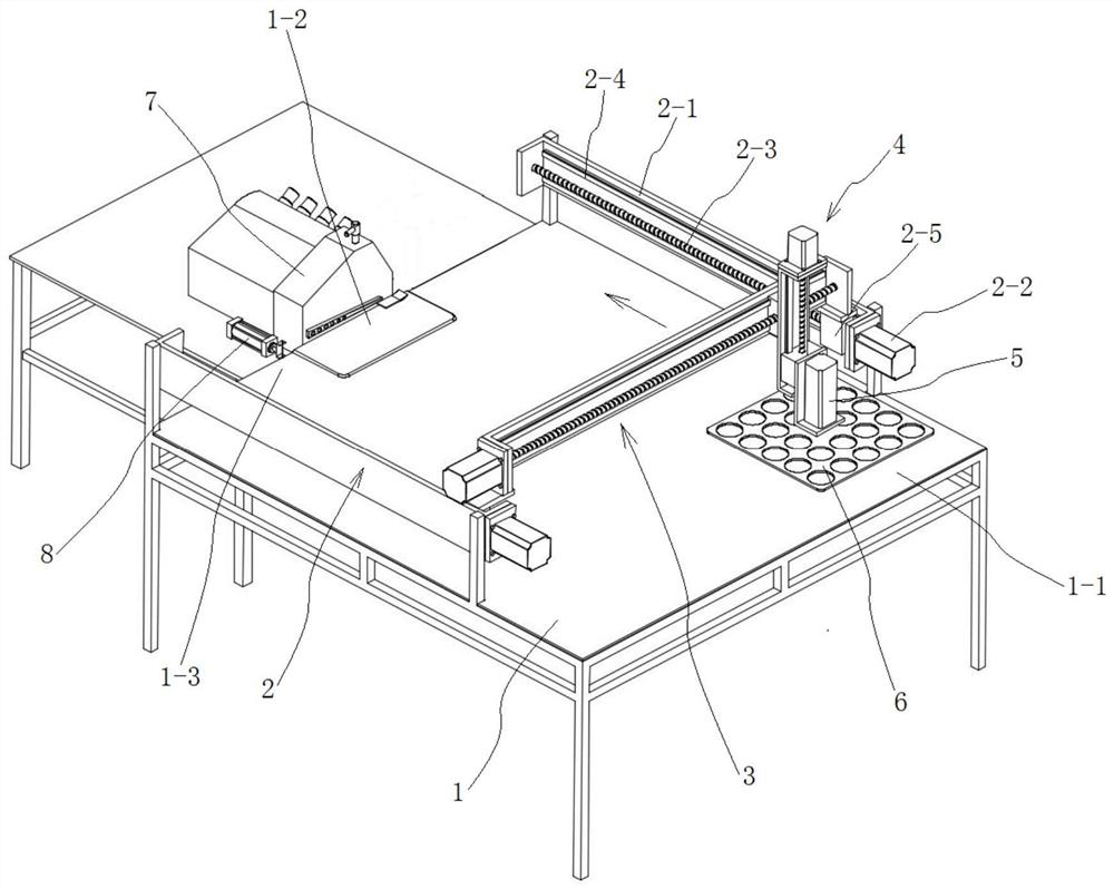 An automatic towel continuous seaming device and its seaming method