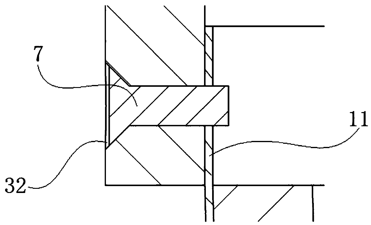 Electroplating and polishing grinding head with flexible layer