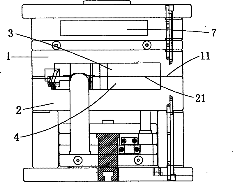 Assembled mould structure with self-contained sliding core power