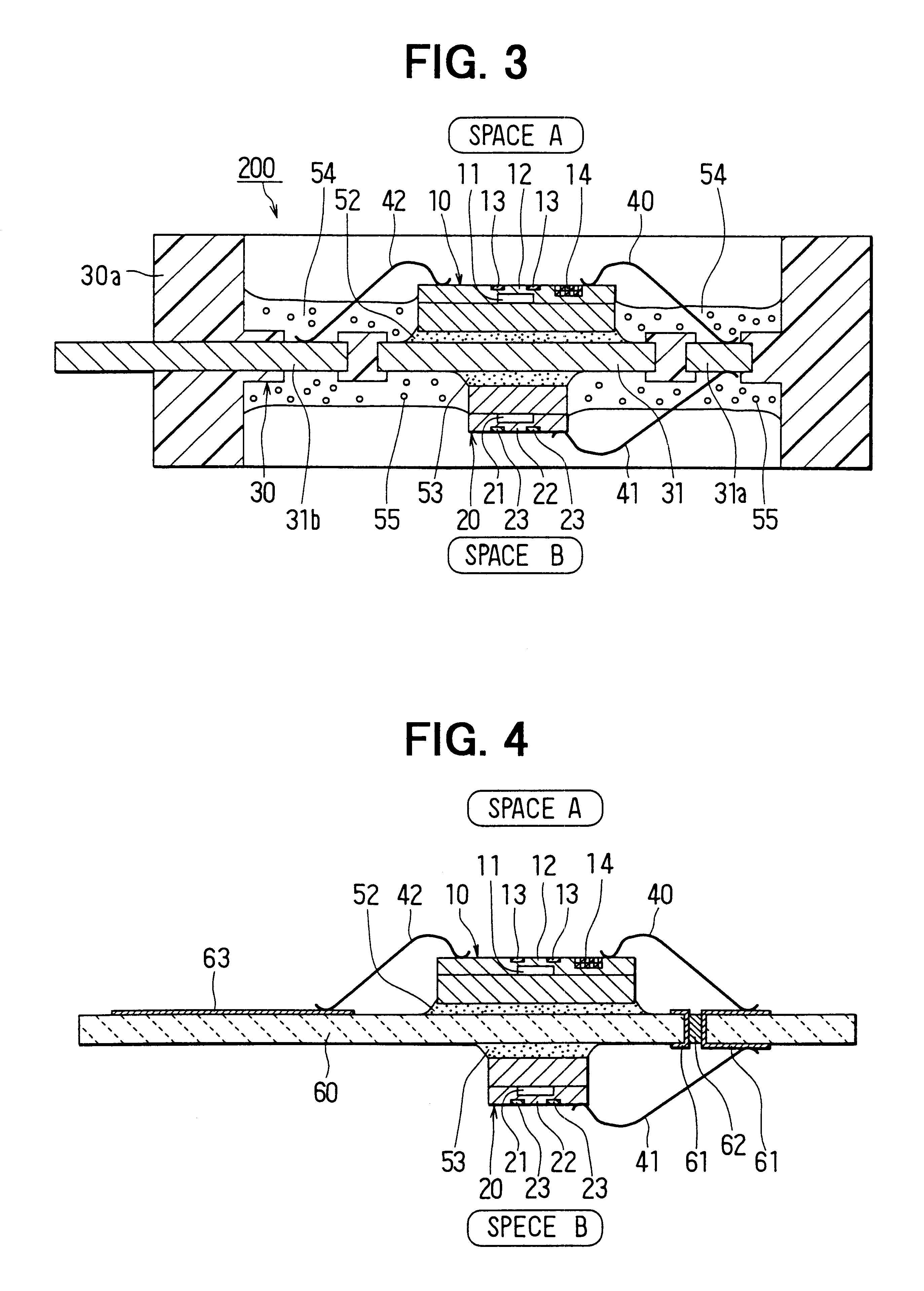 Pressure sensor for detecting differential pressure between two spaces