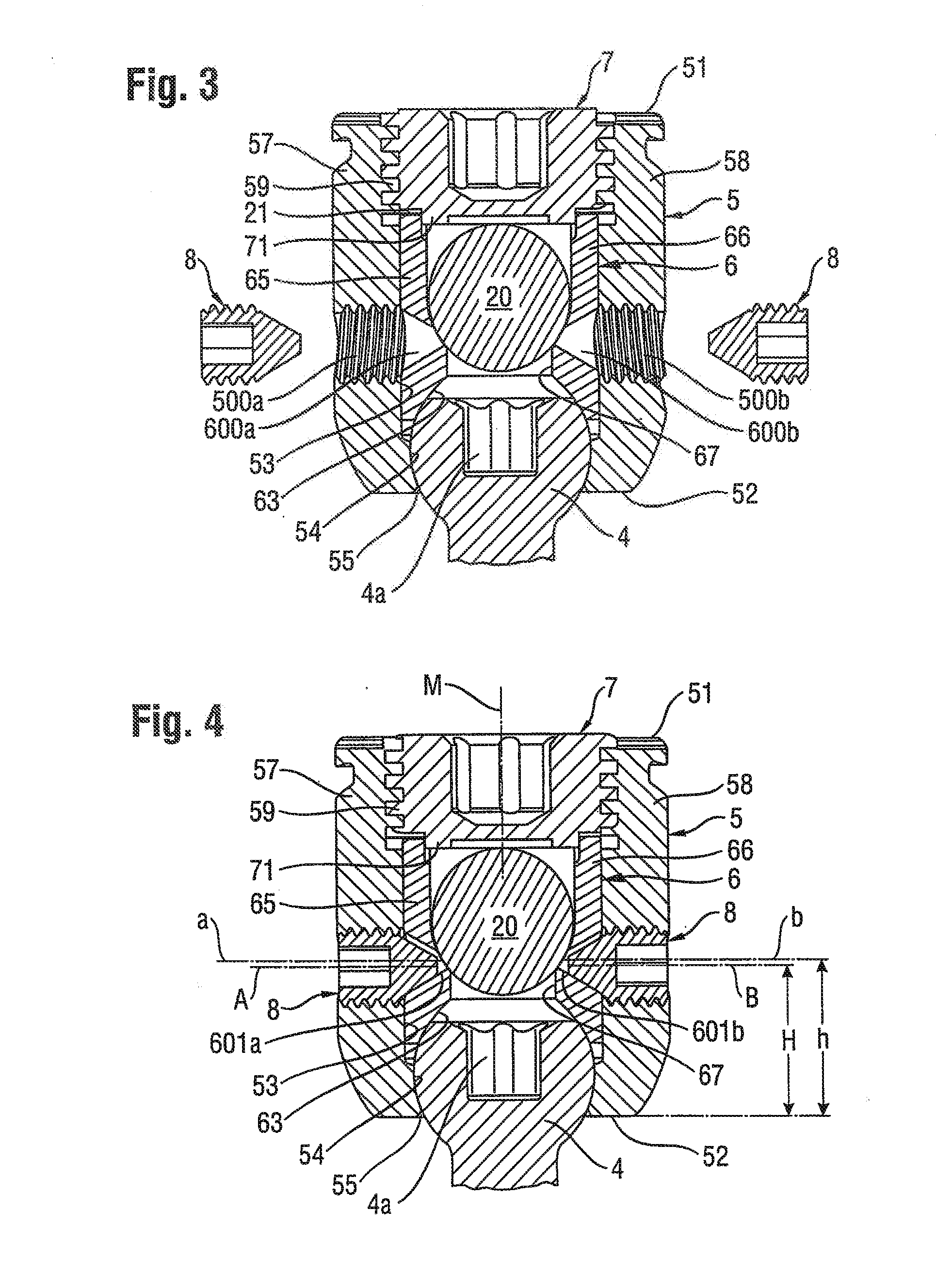 Polyaxial bone anchoring device