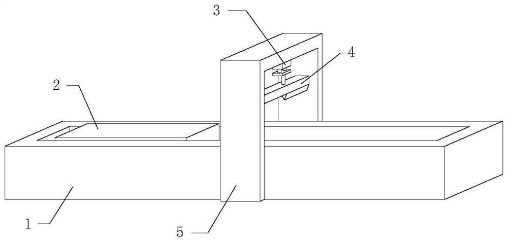 Continuous saw cutting device of cast ingot