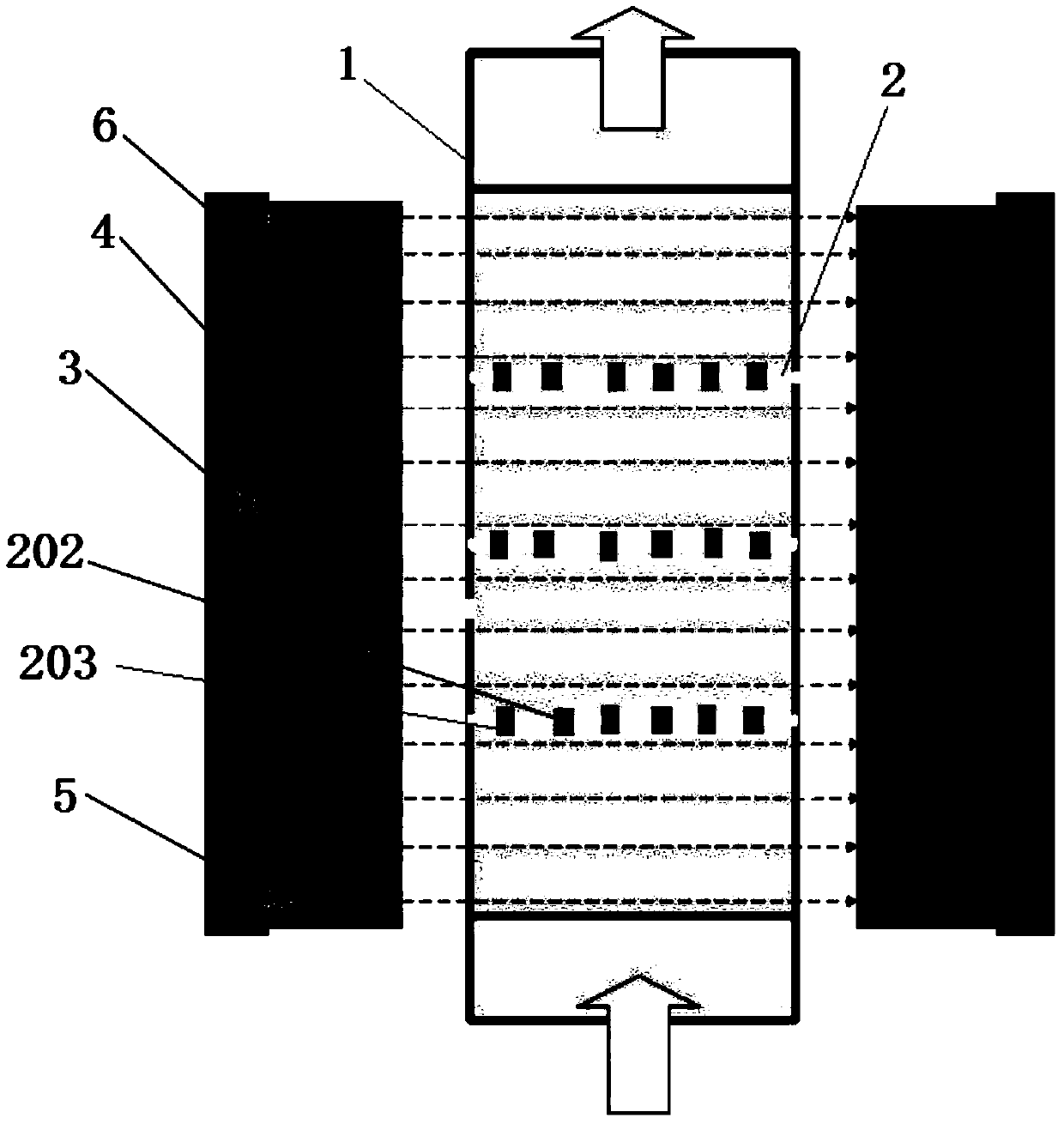 Superconducting magnetic fluid flowmeter internally provided with grilles