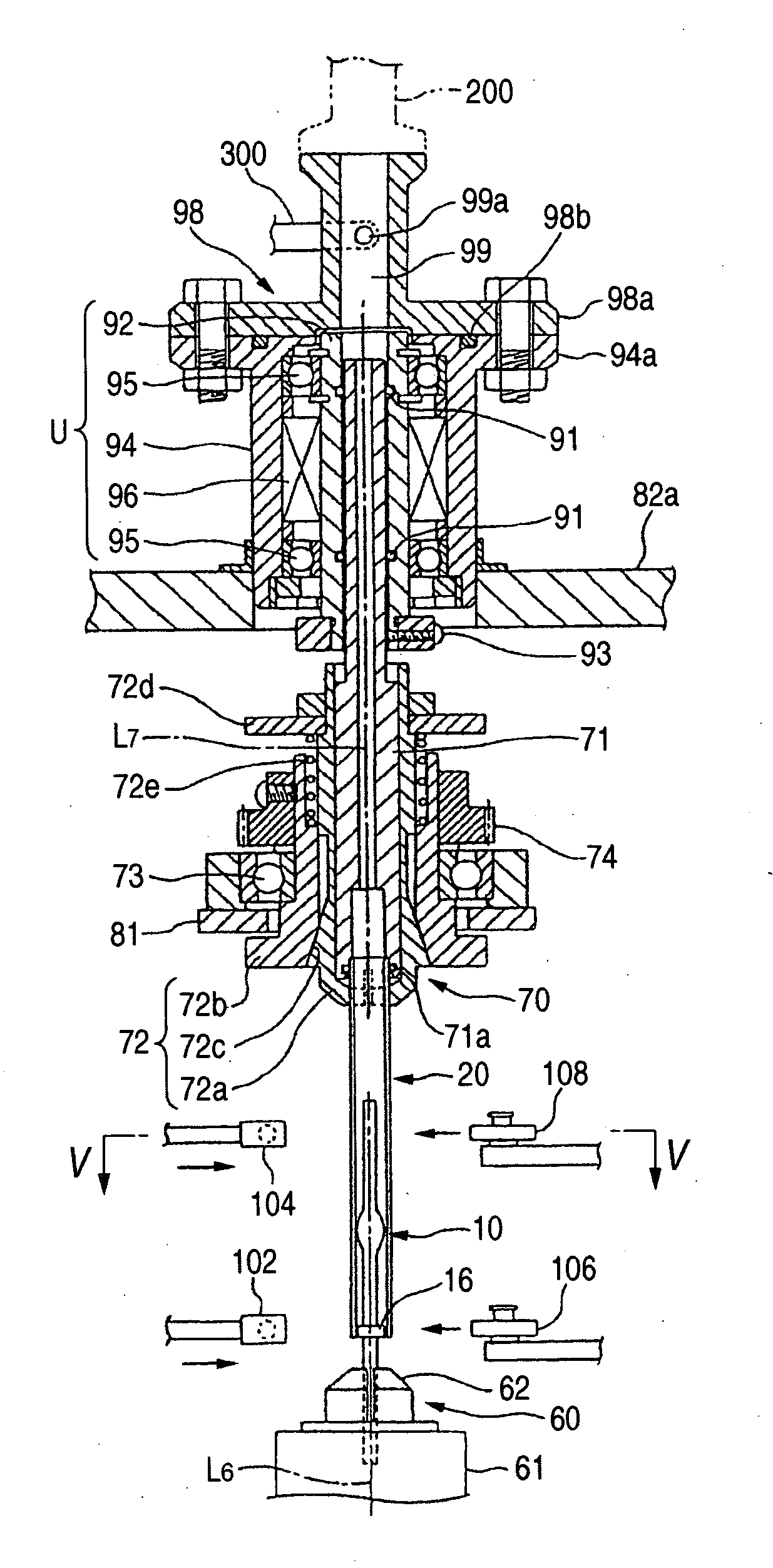 Method and apparatus for welding shroud glass tube in arc tube for discharge lamp