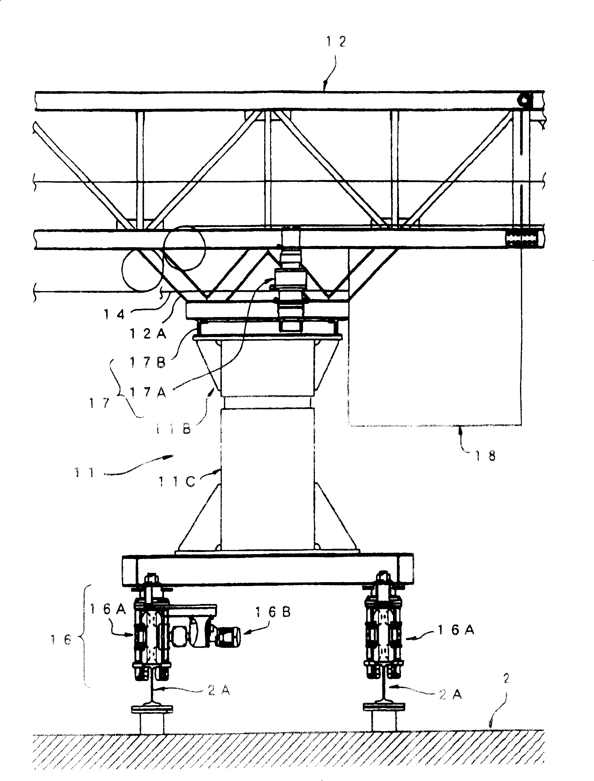 Suspending trolley moving structure in the nacelle device
