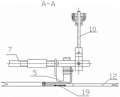 Built-in tape tracking and deviation correction device in the middle sealing bag of bag making machine