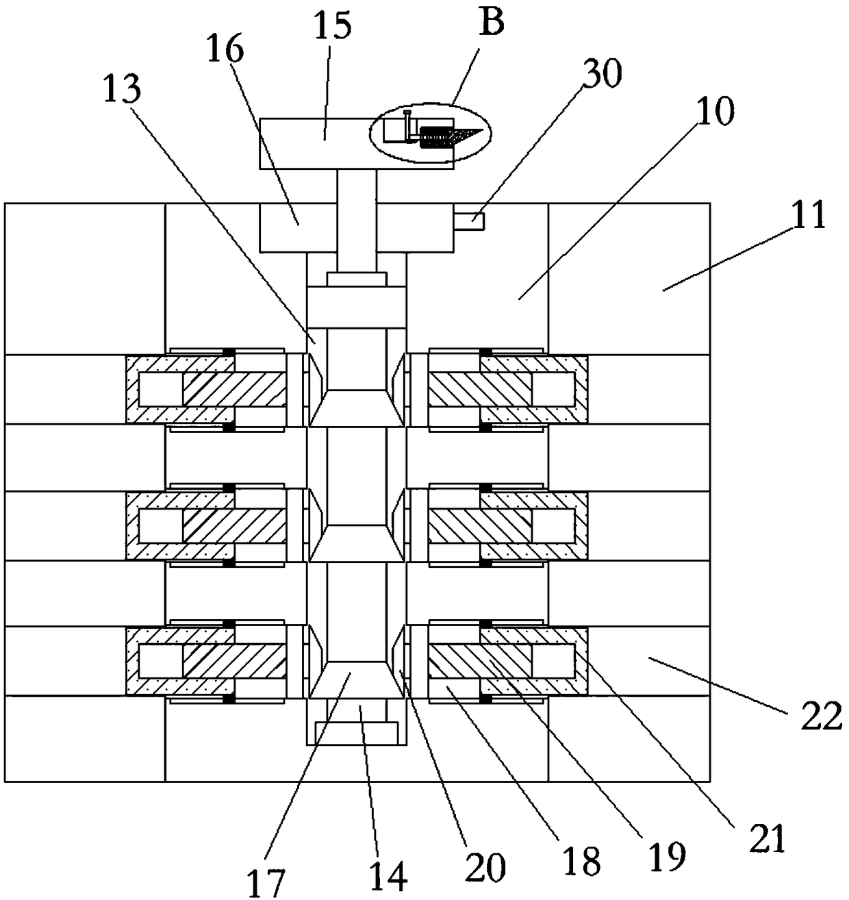 Automatic quality testing device for multi-vehicle specification engine