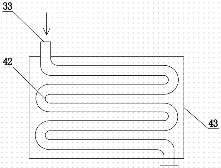 External channel heat collecting evaporator and solar water heater with the heat collecting evaporator