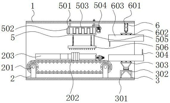 Automatic labeling mechanism with multi-station structure and for lithium battery automatic production