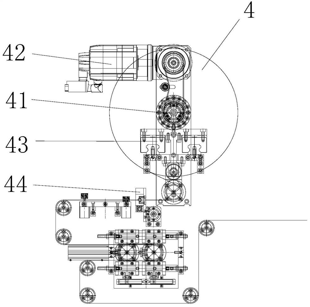 Medium-frequency preheating winding machine for lithium battery cell