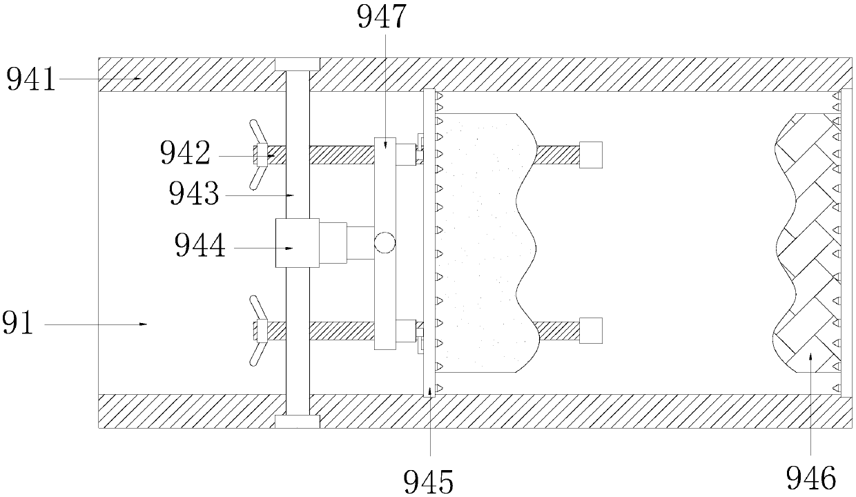 Strawberry-flavored solid beverage filling machine with compression and air exhaustion functions