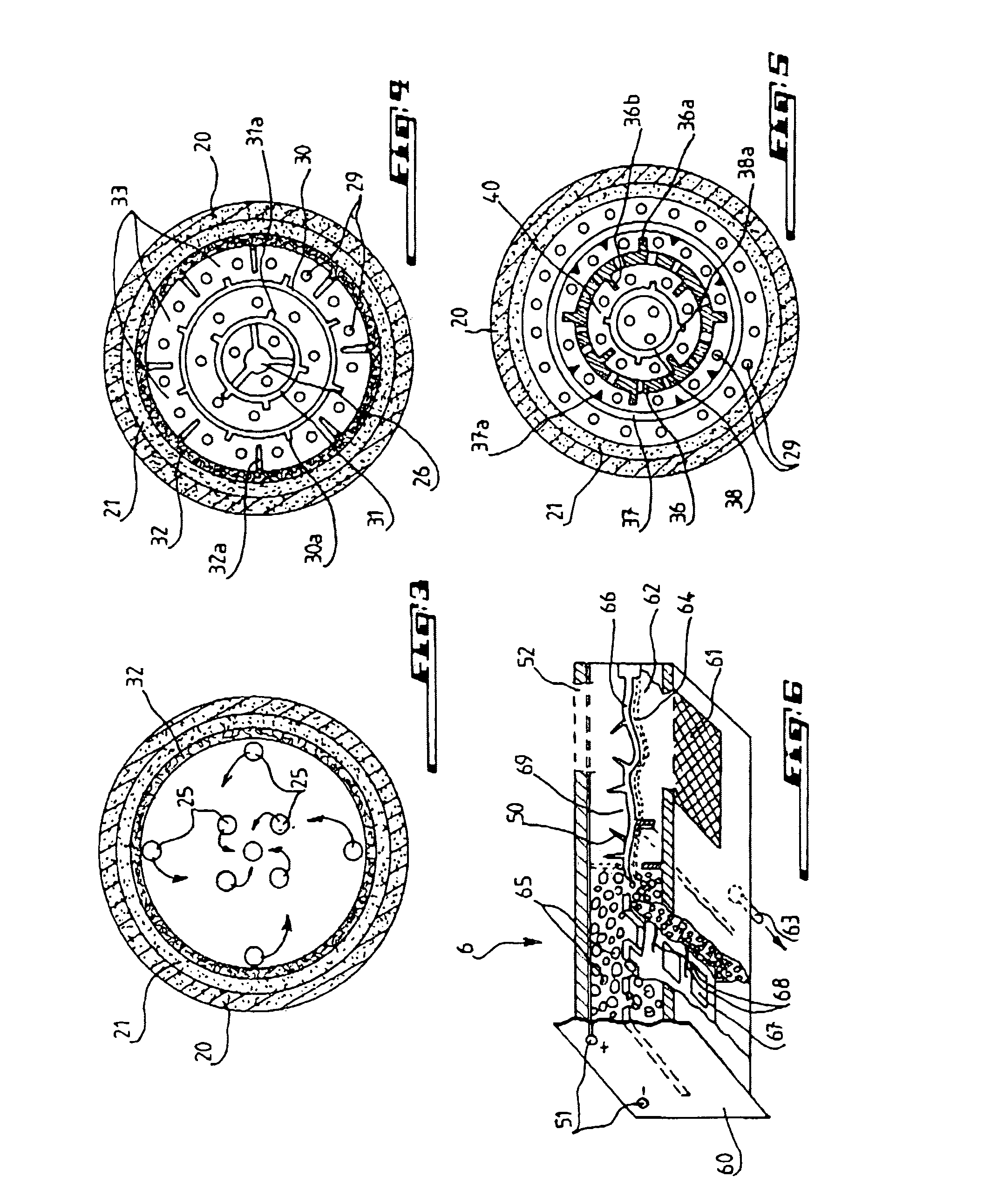 Treatment process for a gaseous medium containing contaminating particles